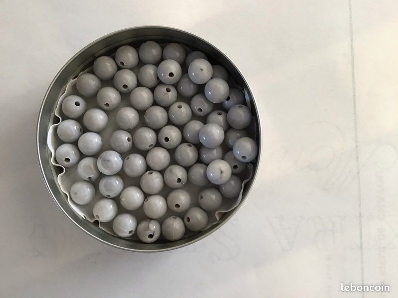 Perles grises (image 1)