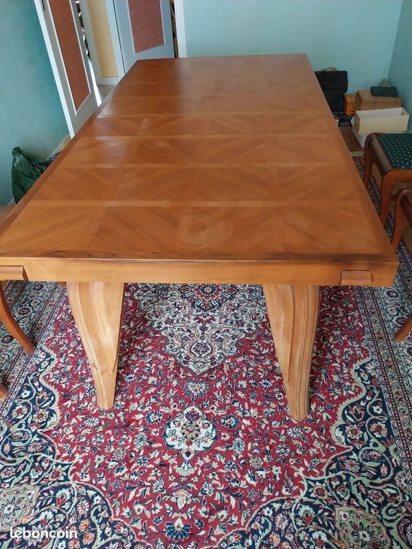 Table de salle à manger avec rallonges (image 1)