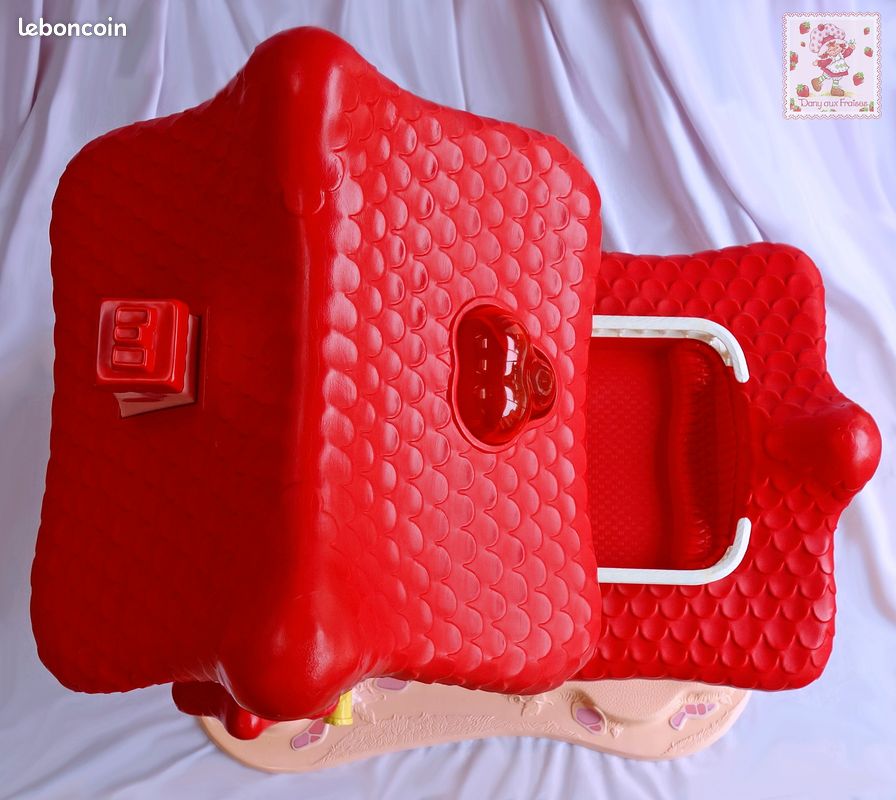 MEUBLES CHARLOTTE AUX fraises - mobilier strawberry shortcake EUR 10,00 - FR