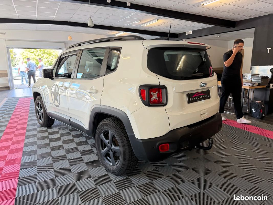 Jeep RENEGADE Longitude 1.6 CRD 120ch ~ TOIT OUVRANT ~ APPLE CARPLAY (image 3)