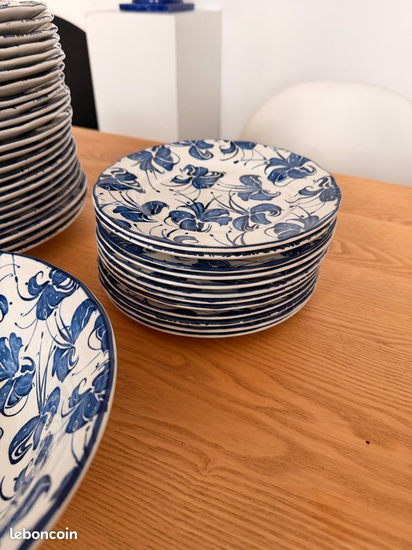 Service De Table Vintage Années 60-70 - 12 Pièces, Nappe Fleurie Multicouleur