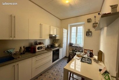 Vente maison de ville avec terrasse – Quartier Libération, Nice 📍 6 ruelle Michel Ange – 06100 Nice 💰 520 000 — 3