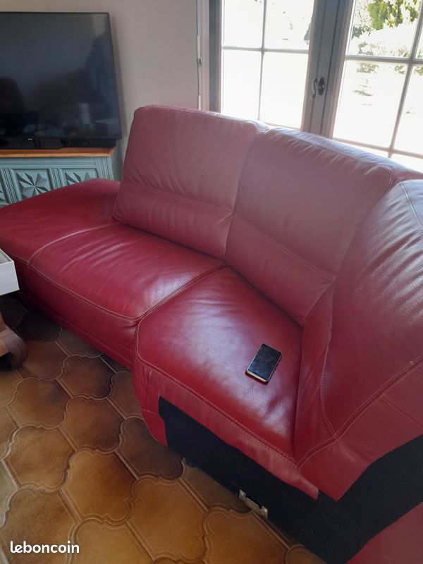 Canapé en cuir rouge (image 1)