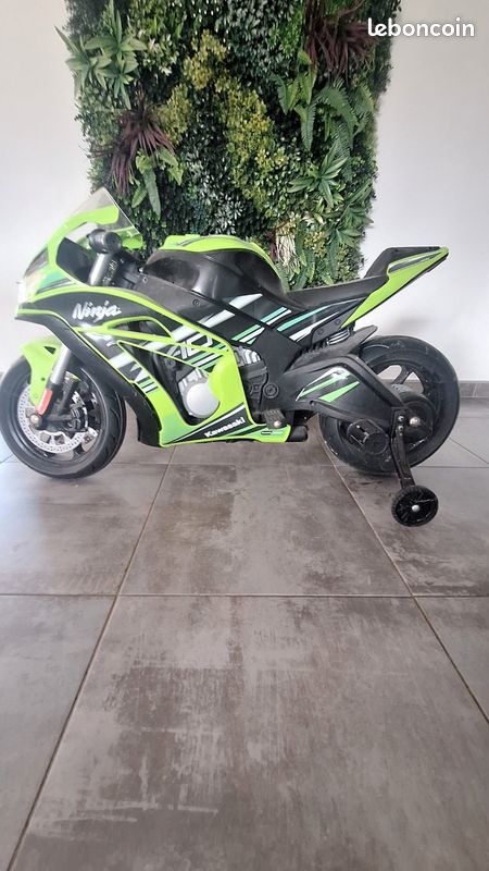 Moto Kawasaki Ninja électrique (image 3)