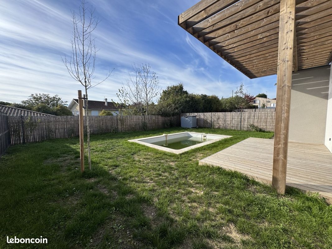 Maison 4 pièces 110 m² · à Artigues-près-Bordeaux · 110 m² · 415 000 €