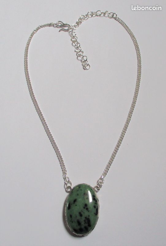 Grosse zoisite (image 1)