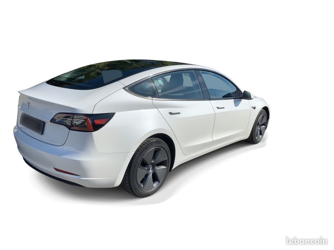 Tesla Model 3 2023 RWD - Véhicule d'occasion certifié (image 24)