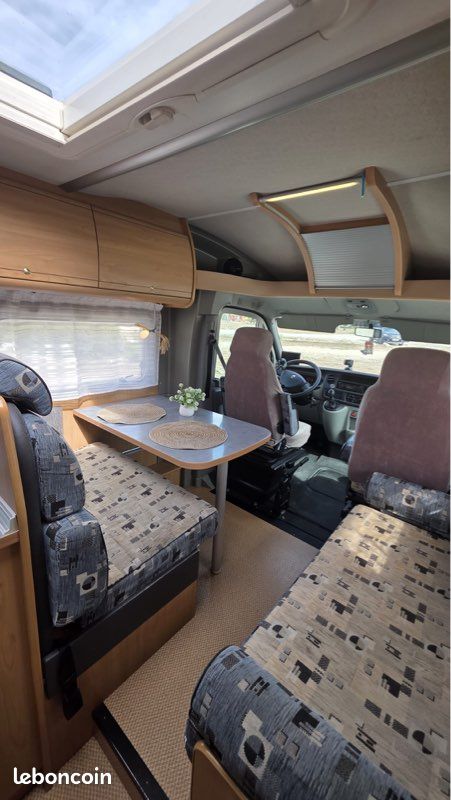 Camping car Burstner 3.0 dci 140cv prêt à partir ☀️ (image 2)