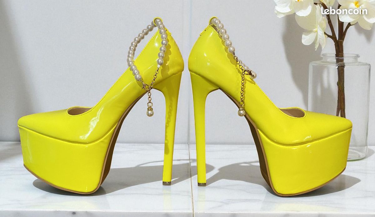 Escarpin Chaussure A Talon Jaune Fluo Escarpins Talons Jaune Fluo