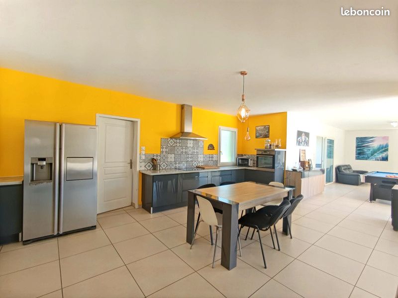 Villa 6 pièces 200 m² (image 3)