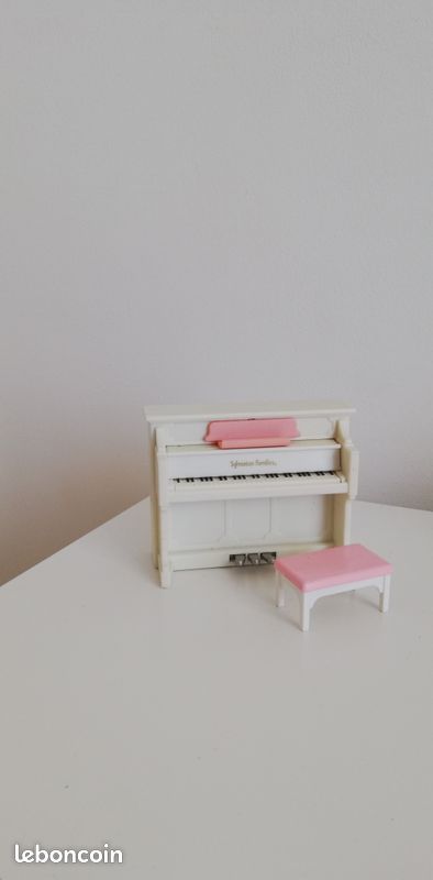 Burau+piano sylvanian families (image 2)