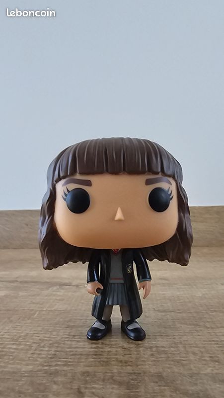 Figurine POP Hermione Granger (image 1)