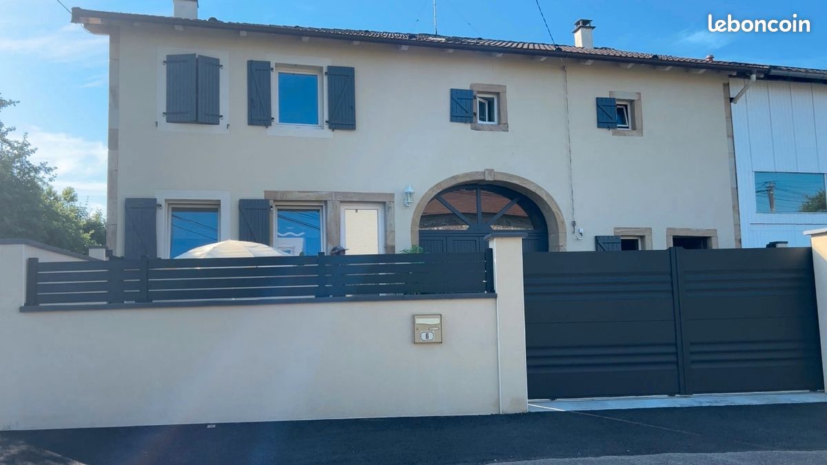 Maison 6 pièces 172 m² · à Fontenay · 172 m² · 1 450 €/mois