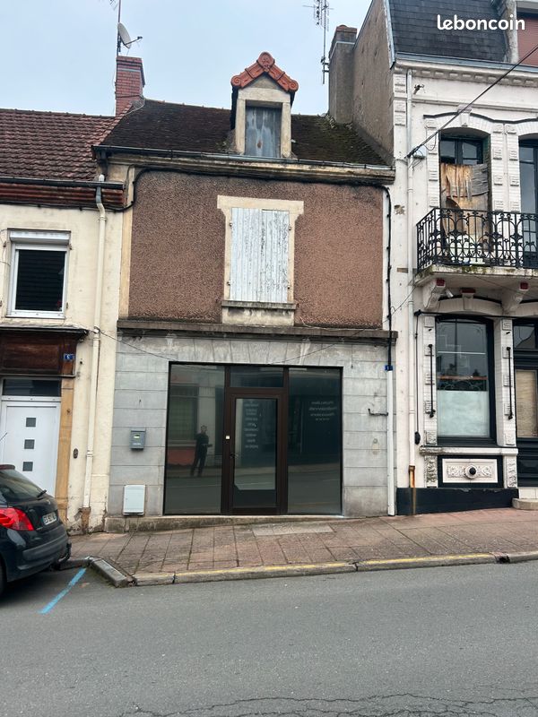 Maison 4 pièces 130 m² · à Gueugnon · 130 m² · 35 000 €