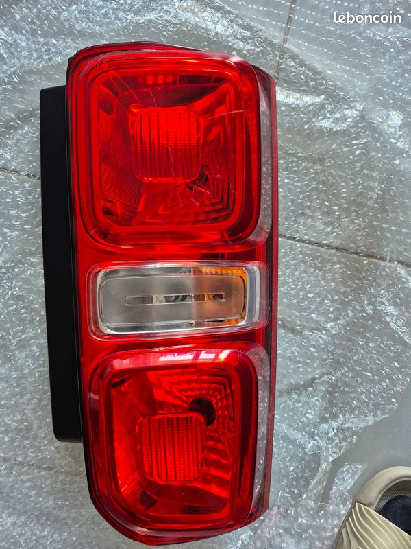 Feu Arrière Gauche TYC Pour Peugeot Expert, Traveller, Toyota Proace, Citroën Jumpy - Neuf