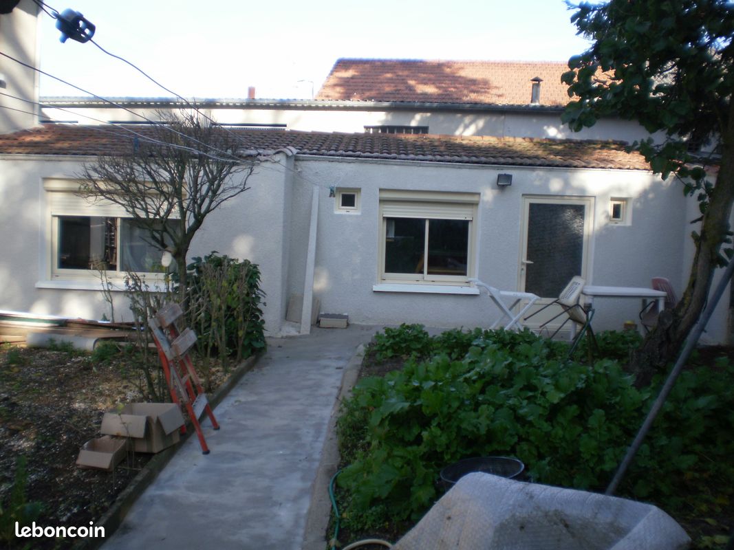 Appartement 2 pièces 25 m² · à Montrond-les-Bains · 25 m² · 600 €/mois