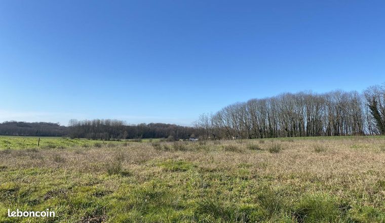 Terrain 1 900 m² Ozourt