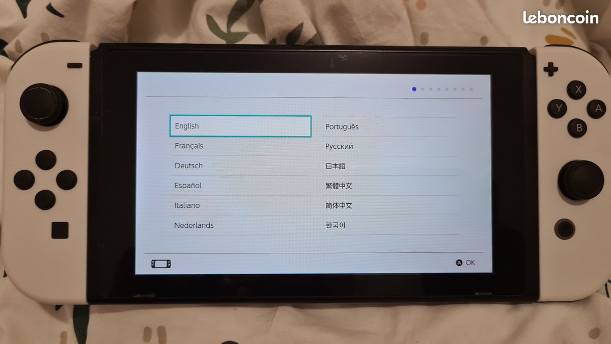 Nintendo Switch (image 1)