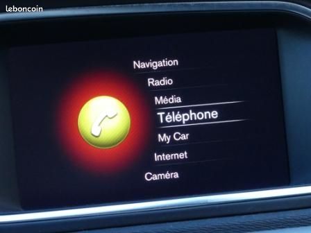 Volvo V40 D2 120CH MOMENTUM BUSINESS GEARTRONIC (image 28)
