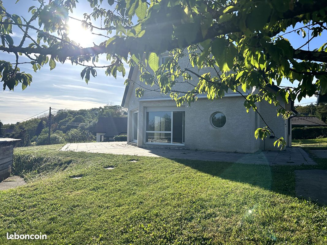 Maison 6 pièces 166 m² · à Pelousey · 166 m² · 399 000 €