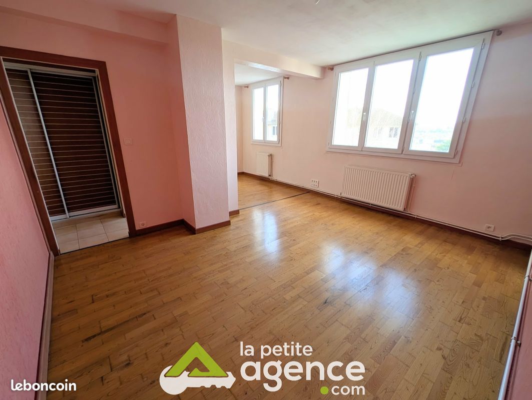 Appartement 3 pièces 53 m² · à Montluçon · 53 m² · 550 €/mois
