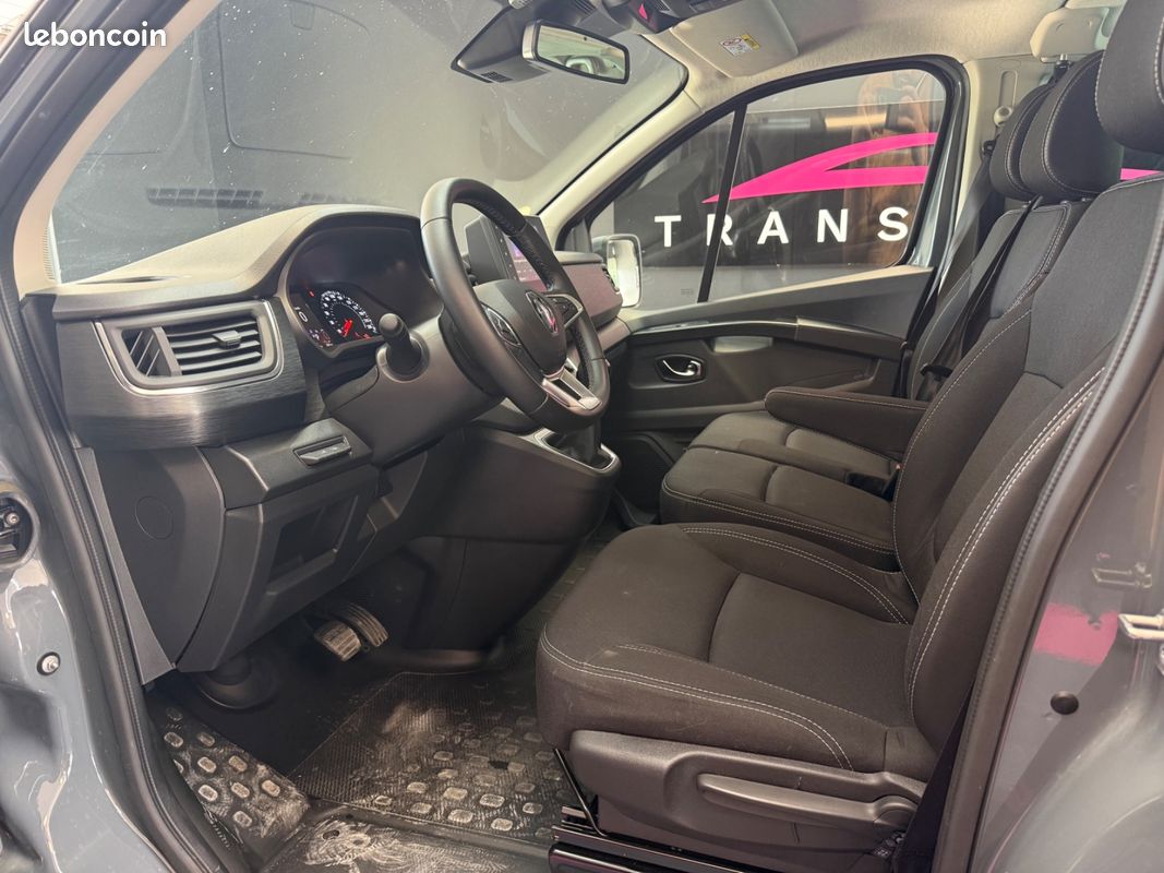 RENAULT TRAFIC III Combi Phase 3 L1 2.0 dCi 16V EDC6 SS Intens 9 Places (image 40)