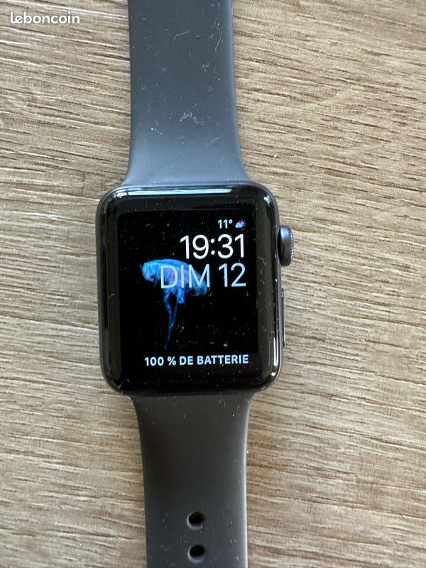 Apple Watch série 3 Space Gray (image 1)