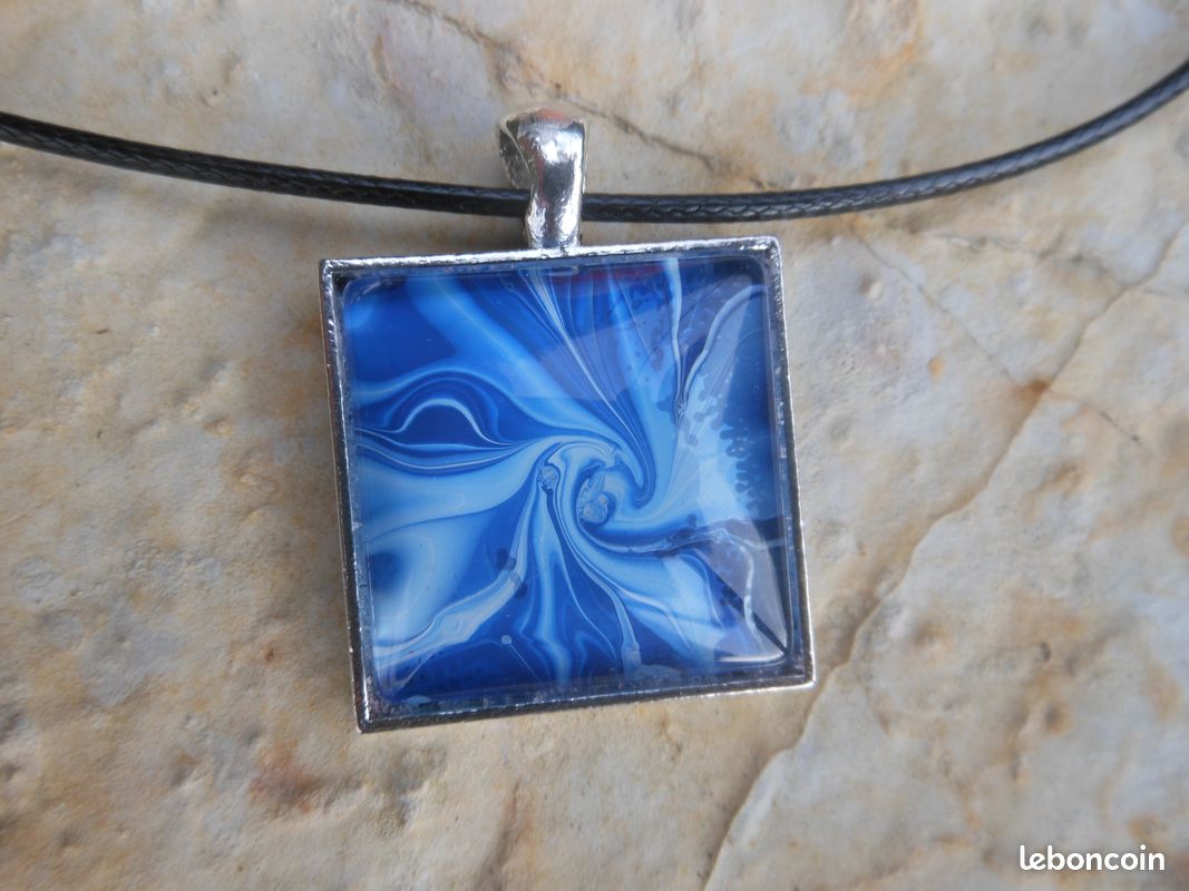 Pendentif N° 26 - Fait Main -Argent - Coloris Bleu/Blanc (image 4)