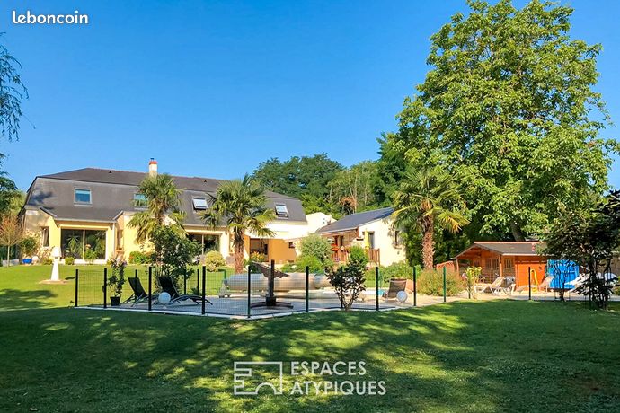 Propriété 11 pièces 314 m²