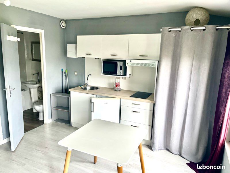 Appartement 1 pièce 22 m² · à Niort · 22 m² · 450 €