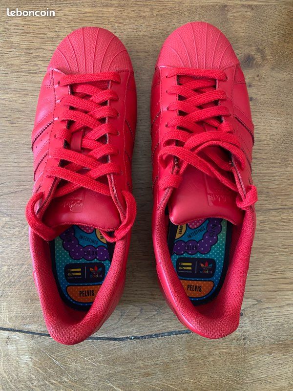 Adidas Originals Pharrell Williams Adidas Rouge Chaussures Et