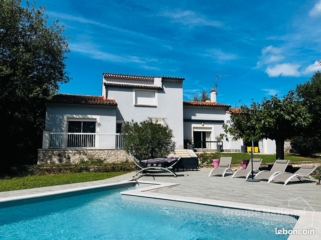 Maison 5 pièces 182 m² · à Saint-Privat-de-Champclos · 182 m² · 398 000 €