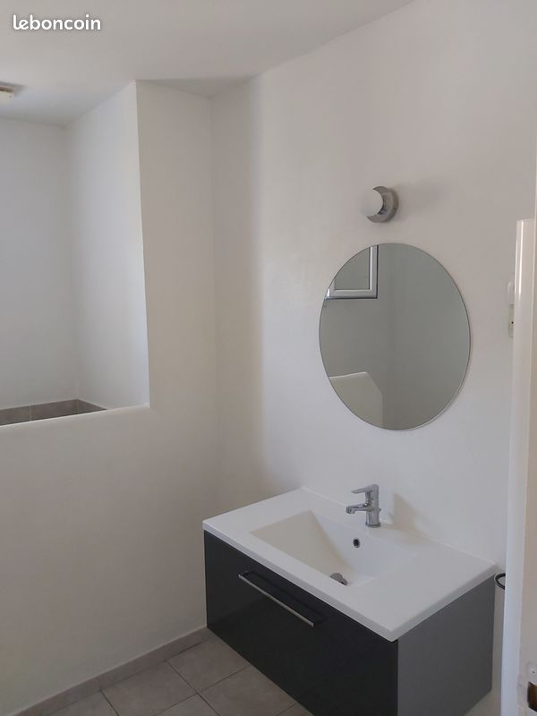 Appartement 3 pièces 55 m² · à Saint-Clair-de-la-Tour · 55 m² · 125 000 €