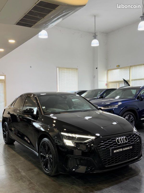 Audi a3 8y berline design luxe 35 tfsi 150 s-tronic7 - full black - état exceptionnel (image 1)
