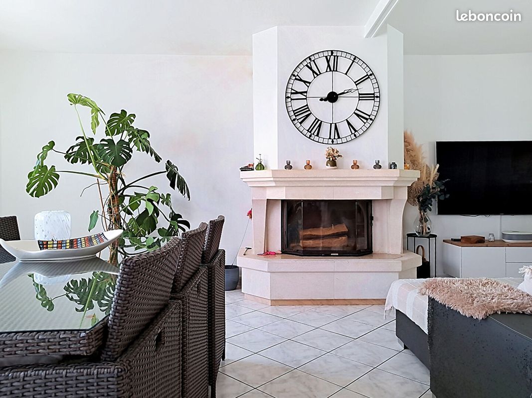 Maison 5 pièces 134 m² · à Hangest-sur-Somme · 134 m² · 270 500 €