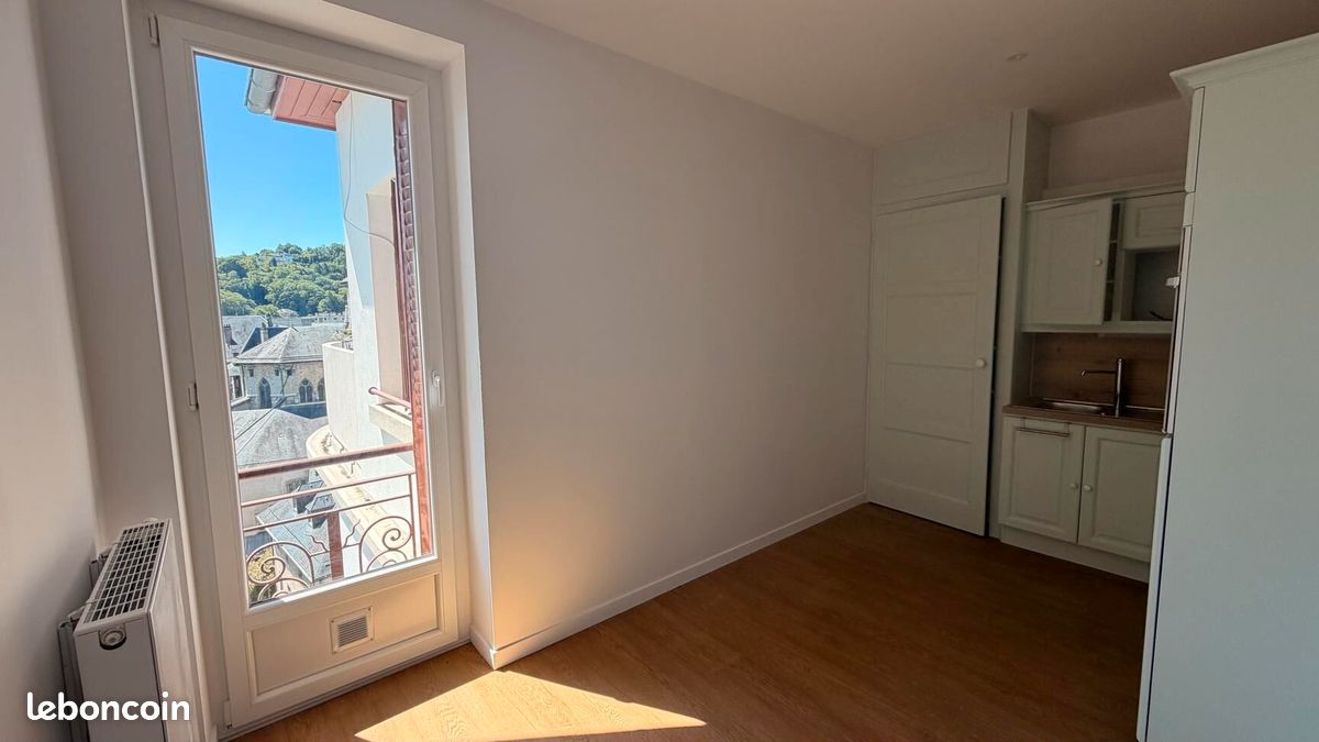 Appartement 2 pièces 59 m² · à Chambéry · 59 m² · 900 €