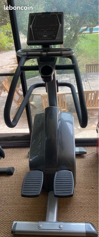 Stepper Elliptique Pro BH Fitness SK Line – Très bon état Sport