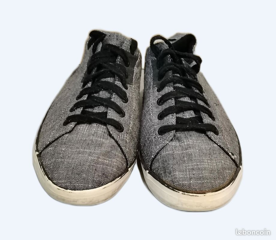 Chaussures en toile pointure 44 (image 2)