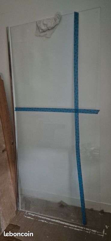 Paroi de douche fixe (image 1)
