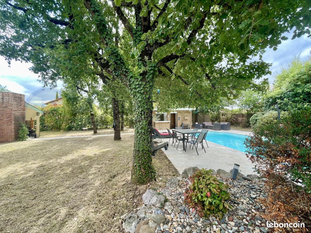 Maison 6 pièces 144 m² · à La Salvetat-Saint-Gilles · 144 m² · 431 600 €