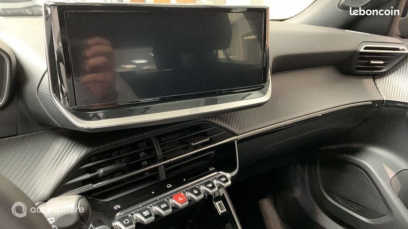 Peugeot 2008 e-2008 136ch Active (image 22)