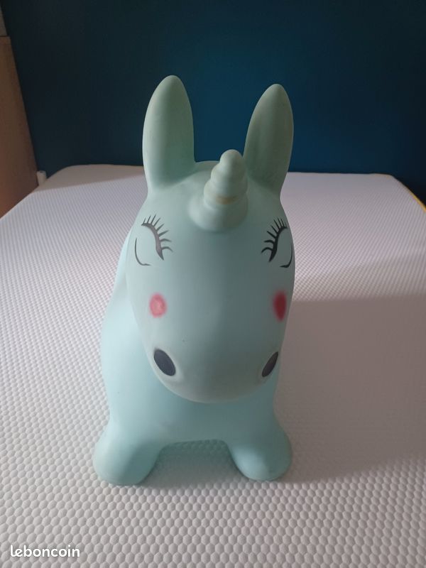 Ballon sauteur licorne (image 1)