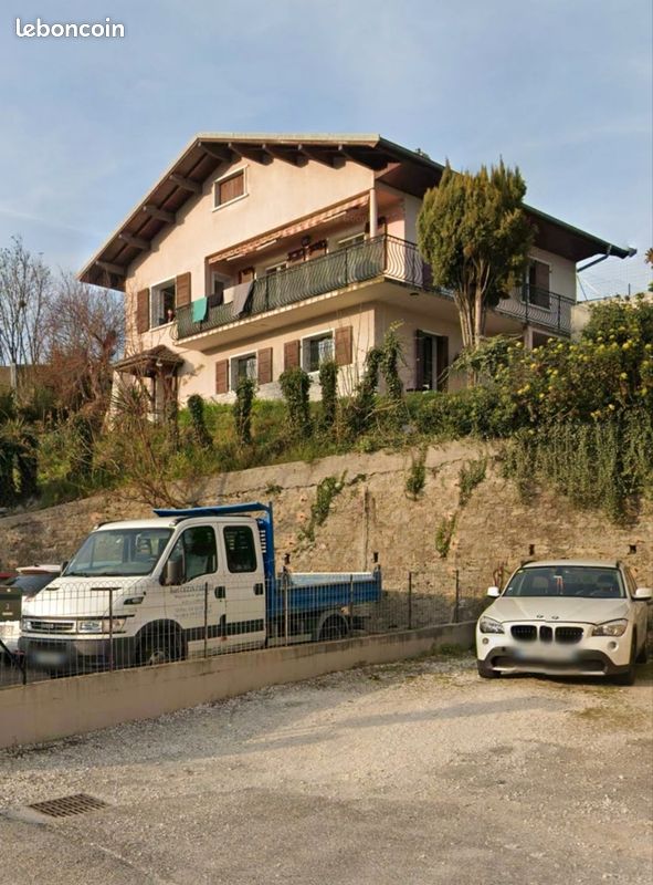 Maison 7 pièces 183 m² · à Rumilly · 183 m² · 400 000 €