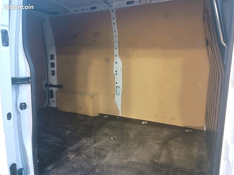 Renault MASTER III FG F3300 L2H2 2.3 BLUE DCI 135CH CONFORT EURO6 (image 4)
