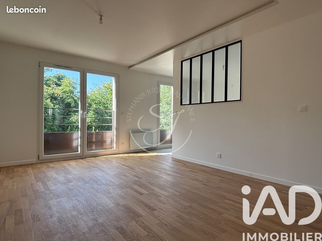 Appartement 3 pièces 55 m² · à Corbeil-Essonnes · 55 m² · 149 900 €