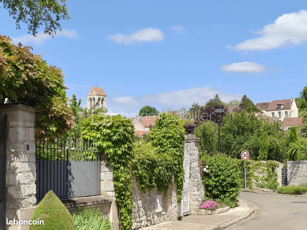 Maison 5 pièces 135 m² · à Chavenay · 135 m² · 649 000 €