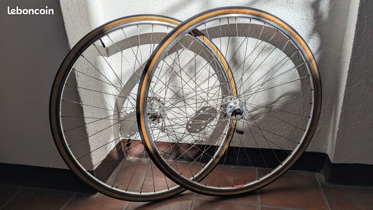 Roue Avant Campagnolo 700c Pour Vélo De Course Ancien – Aluminium, Fabrication Italienne, Occasion