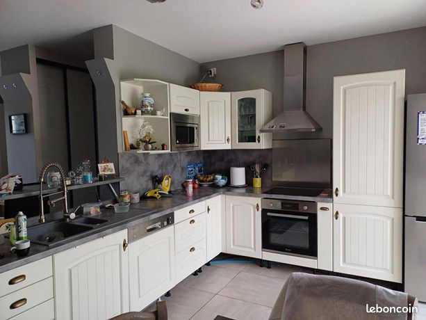 Maison 11 pièces 200 m²