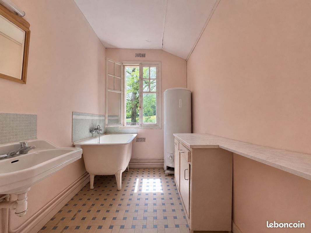 Propriété 13 pièces 410 m² (image 15)