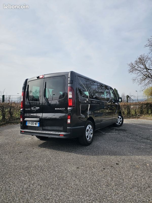 Renault trafic Ill combi phase 3 l2 2.0 dci 16v s&s 150 cv, 9
places (image 2)
